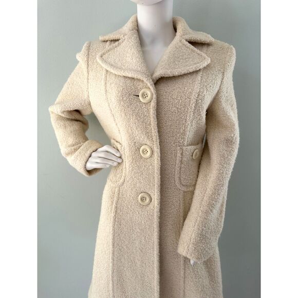 Vintage Nine West Boucle Cream Wool Coat with Large Buttons size 6 - Picture 6 of 8